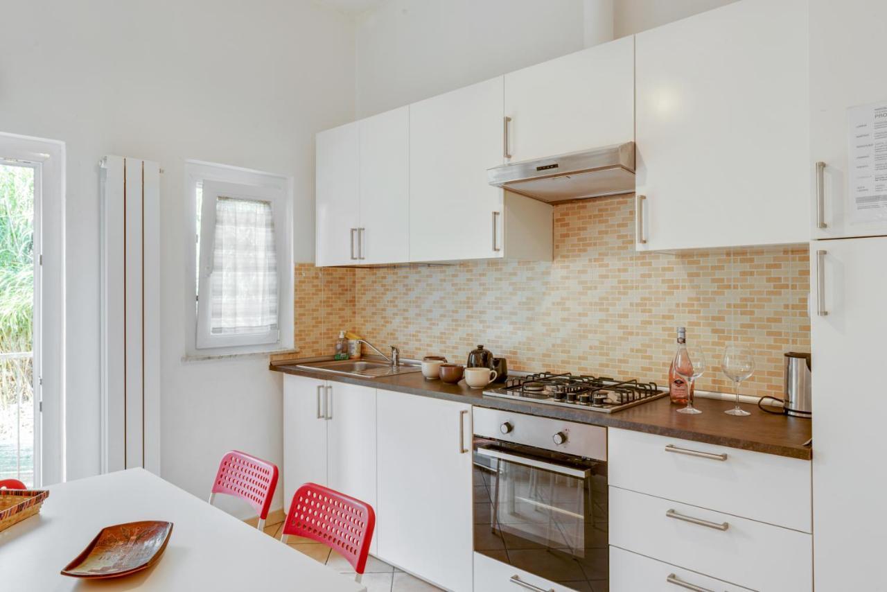 Migliarina Con Terrazzo Appartement